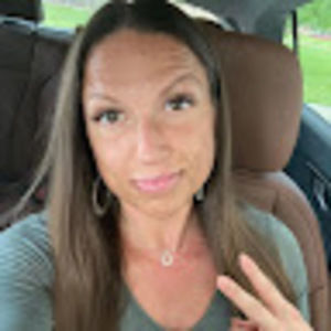 Meet your Posher, Denise